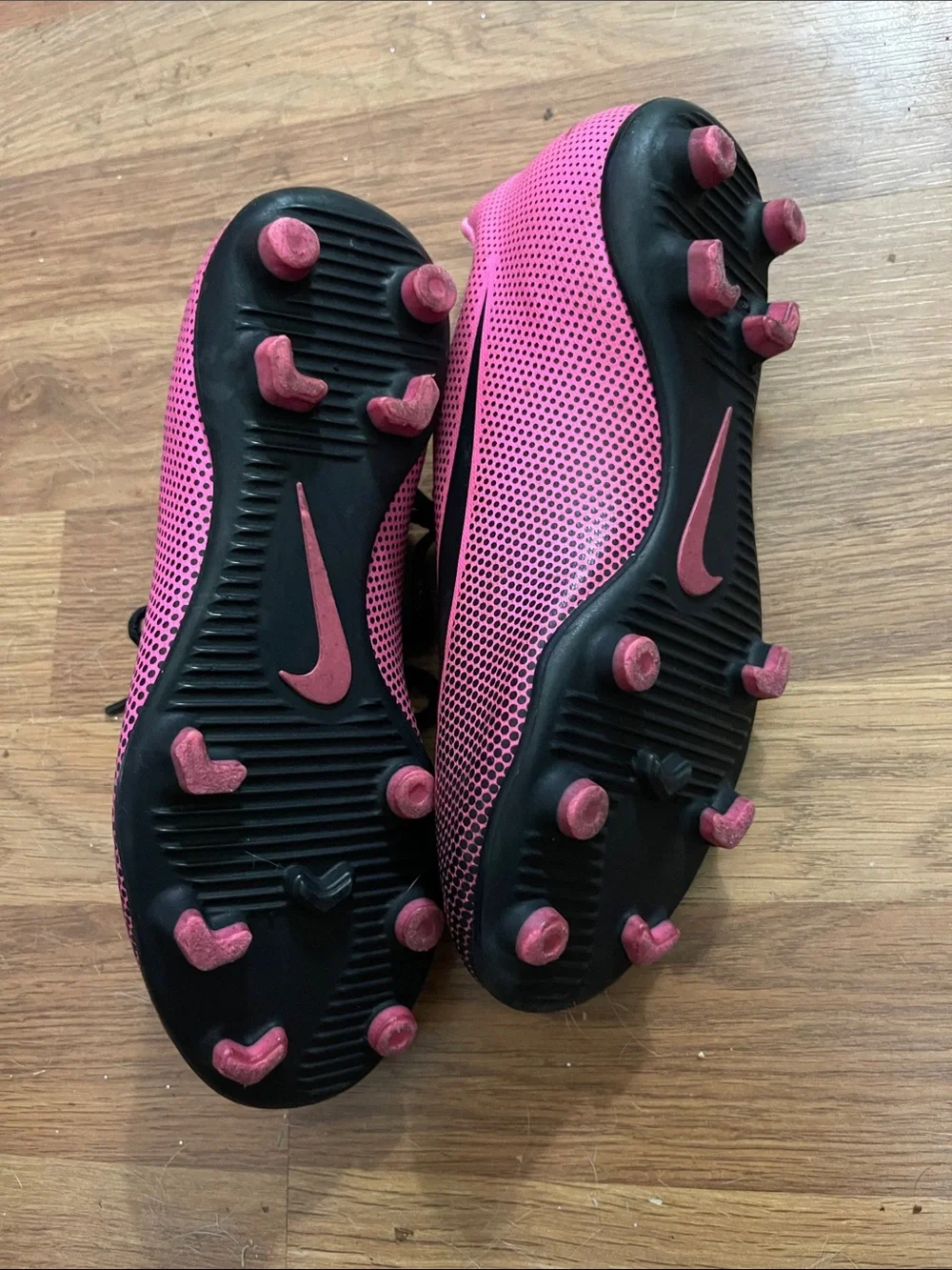 Nike Jr. Bravata Il FG Pink Black Soccer Cleats Girls 2.5 youth